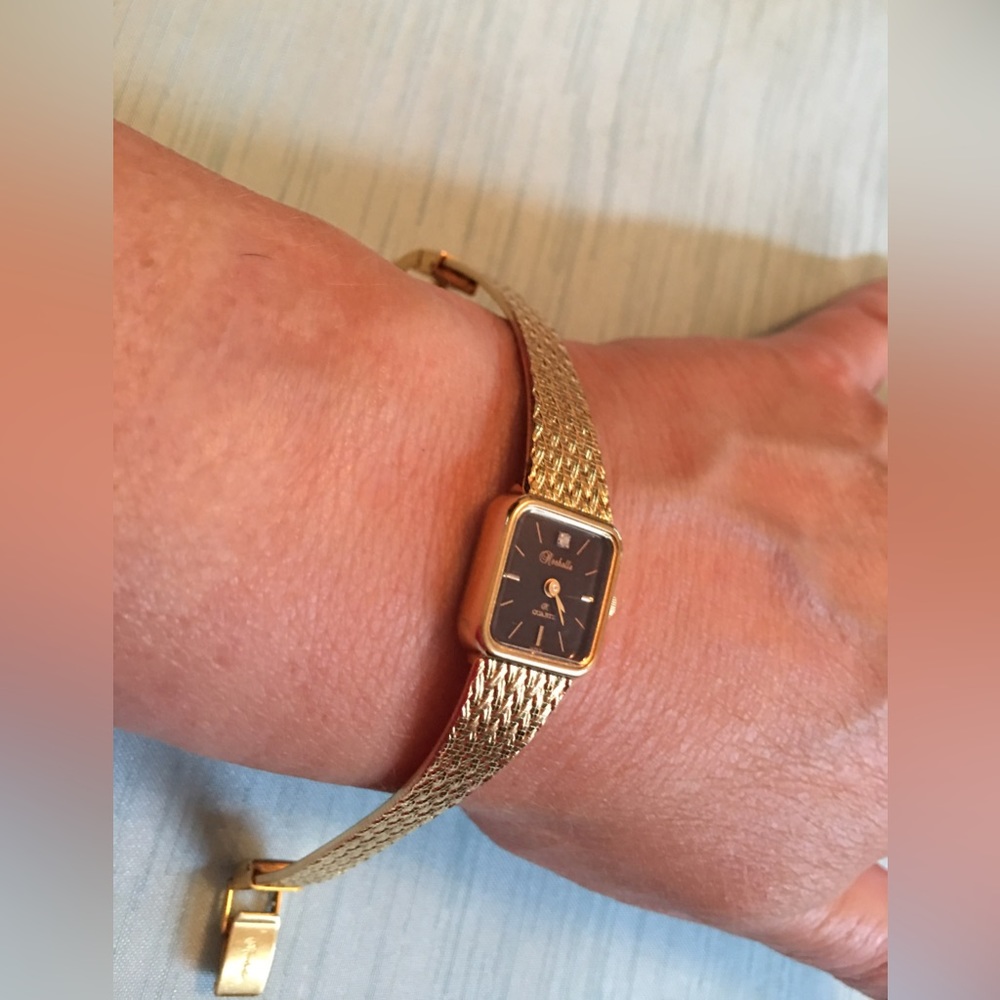 Watch - Picture 3 of 9